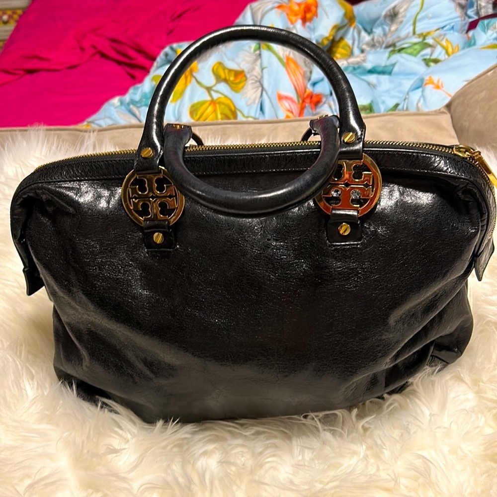 Tory Burch rare vintage black soft leather purse in pristine condition